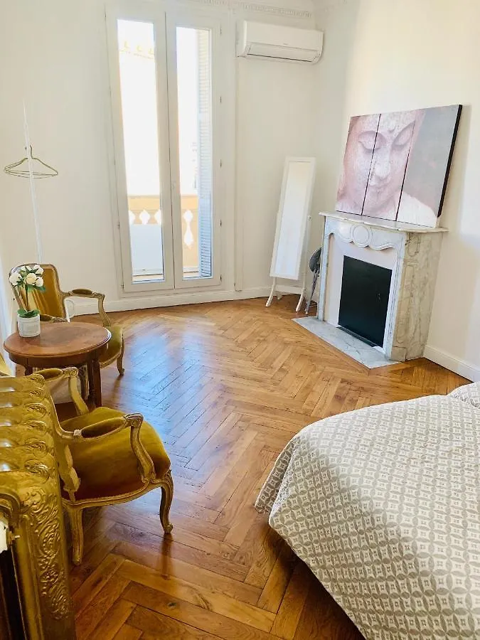 Appartment Le Charme Du Bourgeois Nice